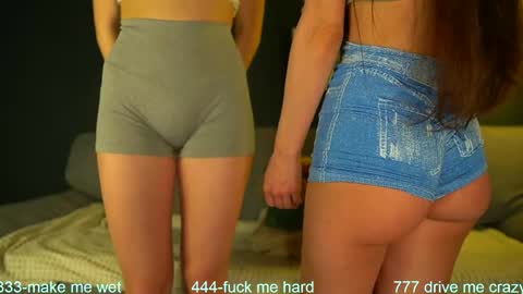 Sophydiva online show from April 27, 2026, 5:16 am