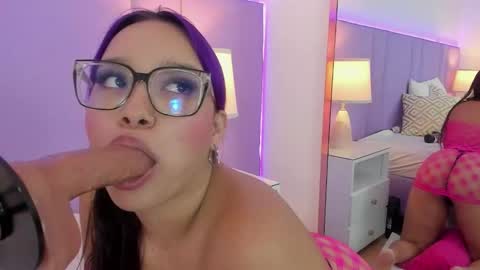 Snapshot of sophyruiz_ chatting on September 17, 2025, 12:07 pm Sophy online show from September 17, 2025, 12:07 pm