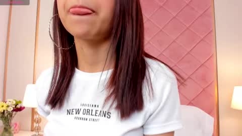 Sophie online show from March 11, 2025, 12:28 pm