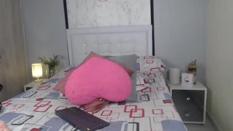 Snapshot of sopphiefox chatting on January 22, 2025, 1:53 am Sofia online show from January 22, 2025, 1:53 am