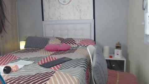 Snapshot of sopphiefox chatting on February 21, 2025, 10:48 pm Sofia online show from February 21, 2025, 10:48 pm