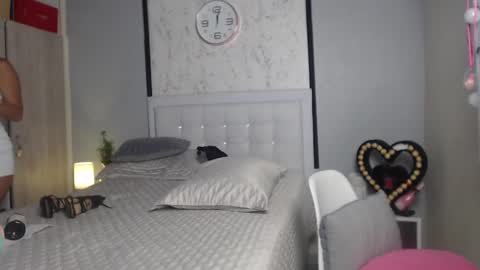 Snapshot of sopphiefox chatting on March 11, 2025, 6:10 am Sofia online show from March 11, 2025, 6:10 am