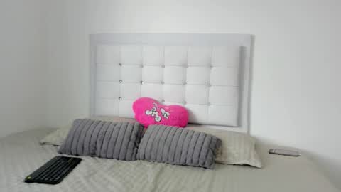 Snapshot of sopphiefox chatting on October 21, 2025, 9:15 pm Sofia online show from October 21, 2025, 9:15 pm