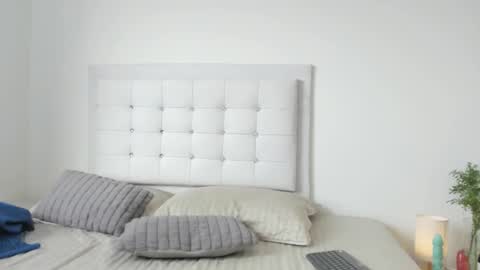 Snapshot of sopphiefox chatting on November 6, 2025, 6:42 pm Sofia online show from November 6, 2025, 6:42 pm