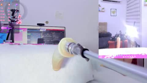 Snapshot of soraya_davis_ chatting on November 2, 2025, 9:22 am Soraya online show from November 2, 2025, 9:22 am