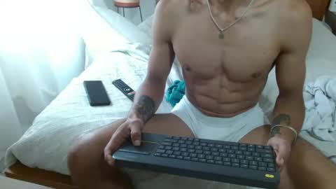 businessman online show from December 18, 2025, 6:58 pm