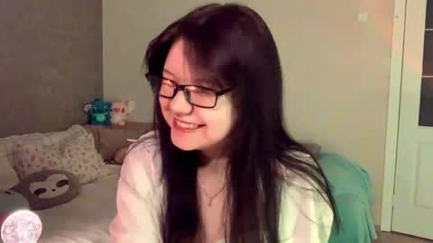 Snapshot of sotastarcaug chatting on November 6, 2025, 9:37 pm lily online show from November 6, 2025, 9:37 pm