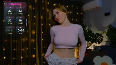 Adalinda online show from December 19, 2025, 9:05 am