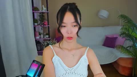 soulharmoonyy online show from October 13, 2025, 1:22 pm