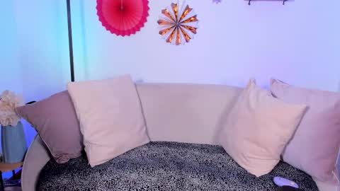 Soul Aura online show from September 21, 2025, 7:04 pm