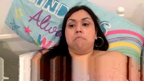 Snapshot of soulmatesxoo34 chatting on November 22, 2025, 11:04 pm Longhaitianbbc thick latina online show from November 22, 2025, 11:04 pm