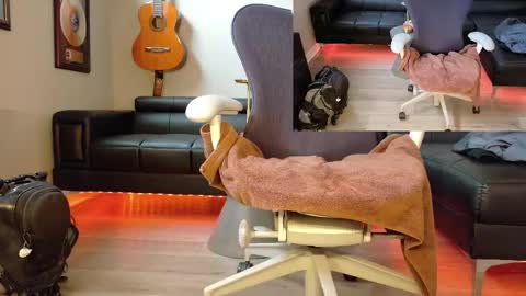 Snapshot of soundingslutslave chatting on October 22, 2025, 4:40 pm soundingslutslave online show from October 22, 2025, 4:40 pm