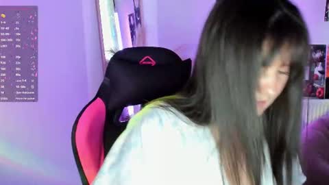 Snapshot of sour_cherry_ chatting on June 11, 2026, 9:29 am Jennie online show from June 11, 2026, 9:29 am