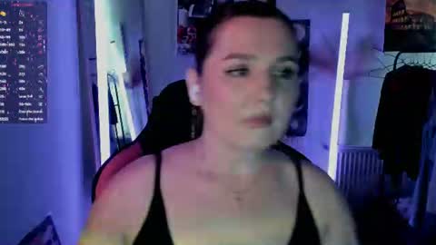 Snapshot of sour_cherry_ chatting on July 20, 2026, 11:56 am Jennie online show from July 20, 2026, 11:56 am