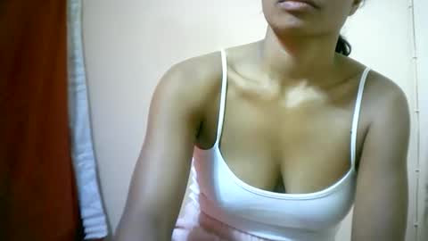 Snapshot of sourayaa chatting on June 5, 2026, 7:08 pm sourayaa online show from June 5, 2026, 7:08 pm