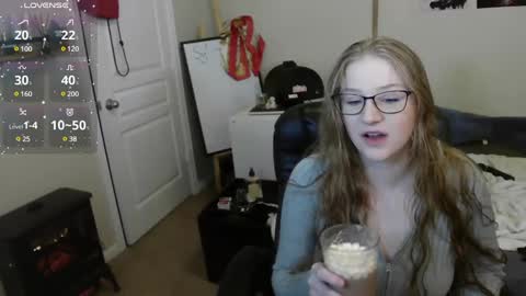 Snapshot of southerbunny chatting on December 12, 2024, 11:40 am Bunnydathug online show from December 12, 2024, 11:40 am