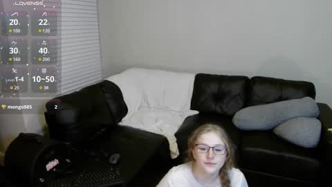 Snapshot of southerbunny chatting on February 26, 2025, 8:37 am Bunnydathug online show from February 26, 2025, 8:37 am