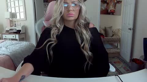 Your Barbii online show from February 11, 2025, 2:57 pm