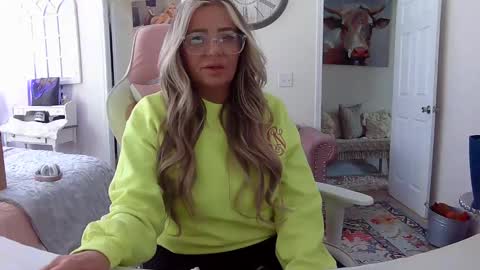 Your Barbii online show from February 18, 2025, 6:47 pm