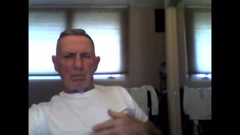 sox1957 online show from December 17, 2025, 8:48 pm