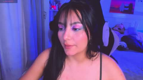 Lili online show from December 13, 2025, 10:26 pm