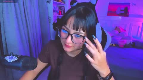 Lili online show from January 15, 2026, 11:41 pm