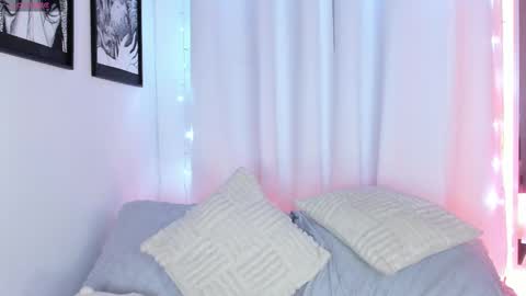 Snapshot of soy_iris chatting on February 27, 2025, 11:48 pm Irisita online show from February 27, 2025, 11:48 pm