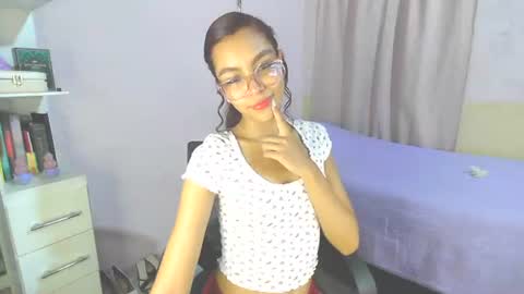 Miauhg online show from June 25, 2026, 4:56 am