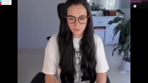 Luisa    online show from January 18, 2025, 10:39 pm