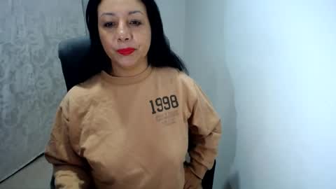 Snapshot of soyelena46 chatting on July 1, 2026, 11:56 am soy Elena online show from July 1, 2026, 11:56 am