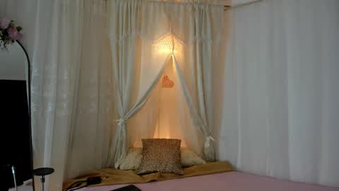 Snapshot of soyemi_ chatting on September 15, 2025, 11:49 pm 25 online show from September 15, 2025, 11:49 pm