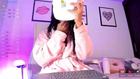 Juliana online show from December 20, 2024, 8:01 pm