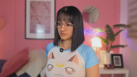 Snapshot of soysaraa_ chatting on November 27, 2025, 5:31 am Aleja online show from November 27, 2025, 5:31 am