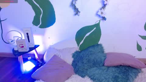      online show from February 5, 2025, 7:07 am