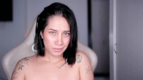 Snapshot of soytulu_ chatting on June 1, 2026, 3:03 pm brisa s online show from June 1, 2026, 3:03 pm