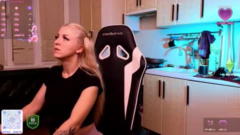 Snapshot of space_danger chatting on October 8, 2025, 7:22 pm space danger online show from October 8, 2025, 7:22 pm