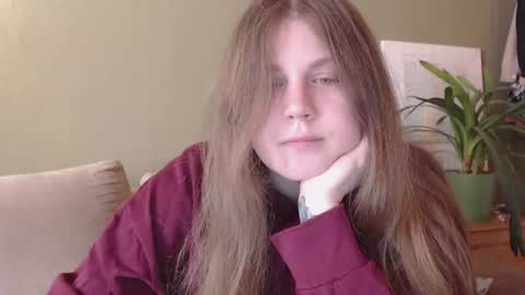 Snapshot of space_ranger99 chatting on June 18, 2026, 2:32 pm Alisa online show from June 18, 2026, 2:32 pm