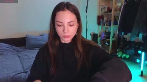 Snapshot of space_x_roxy chatting on March 3, 2025, 5:18 pm Roxy online show from March 3, 2025, 5:18 pm