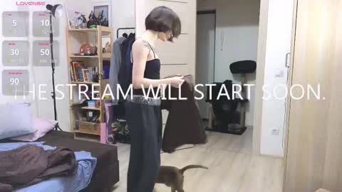 Snapshot of space_x_roxy chatting on November 28, 2025, 6:43 pm Roxy online show from November 28, 2025, 6:43 pm