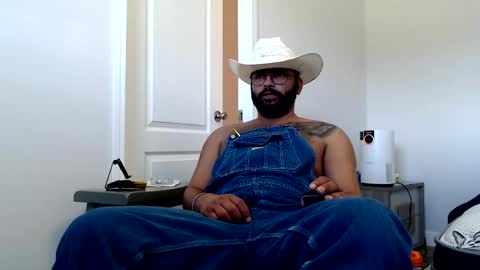 Snapshot of spacecowboi9619 chatting on May 21, 2026, 8:05 pm SpaceCowBoy online show from May 21, 2026, 8:05 pm
