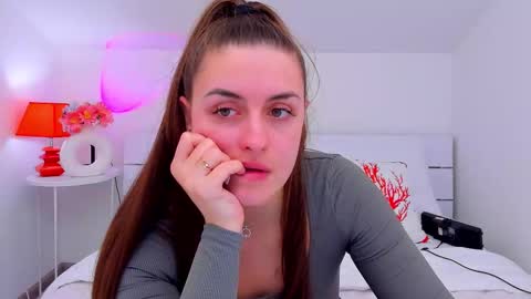 Snapshot of spacelady_ chatting on March 10, 2026, 1:27 pm Julia online show from March 10, 2026, 1:27 pm