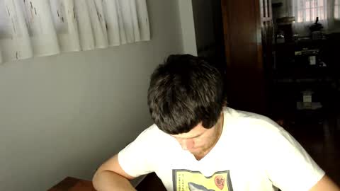 spanish online show from February 5, 2025, 6:48 pm