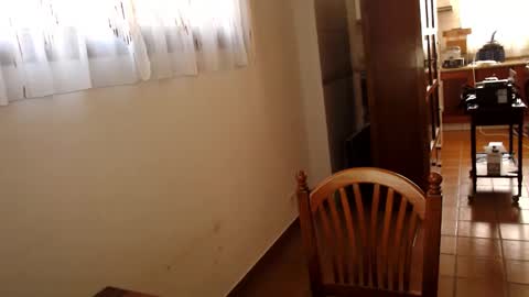 spanish online show from March 1, 2025, 12:23 pm