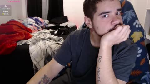 Snapshot of spanishcouple4255 chatting on October 30, 2025, 3:19 am spanishcouple4255 online show from October 30, 2025, 3:19 am