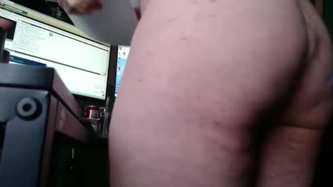 Snapshot of spankkmereddd chatting on February 14, 2026, 5:53 pm spankkmereddd online show from February 14, 2026, 5:53 pm