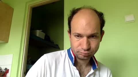 Snapshot of sparei7 chatting on May 11, 2026, 10:21 am Snaiky online show from May 11, 2026, 10:21 am