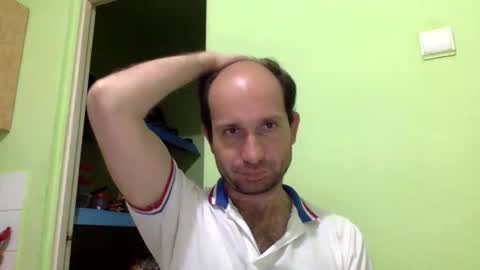 Snapshot of sparei7 chatting on May 12, 2026, 10:51 pm Snaiky online show from May 12, 2026, 10:51 pm