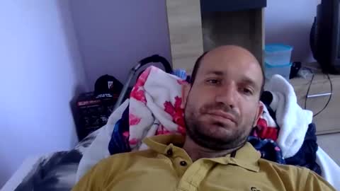 Snapshot of sparei7 chatting on May 25, 2026, 9:15 am Snaiky online show from May 25, 2026, 9:15 am