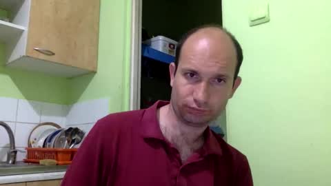 Snapshot of sparei7 chatting on June 9, 2026, 10:32 pm Snaiky online show from June 9, 2026, 10:32 pm