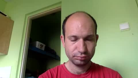 Snapshot of sparei7 chatting on June 11, 2026, 9:40 am Snaiky online show from June 11, 2026, 9:40 am
